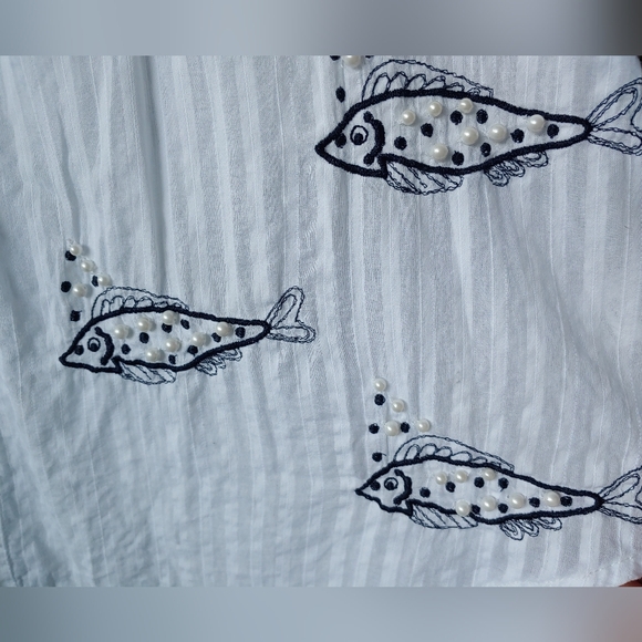 Soft Surroundings Embroidered Fish Pearl Button down Tunic - Picture 3 of 8